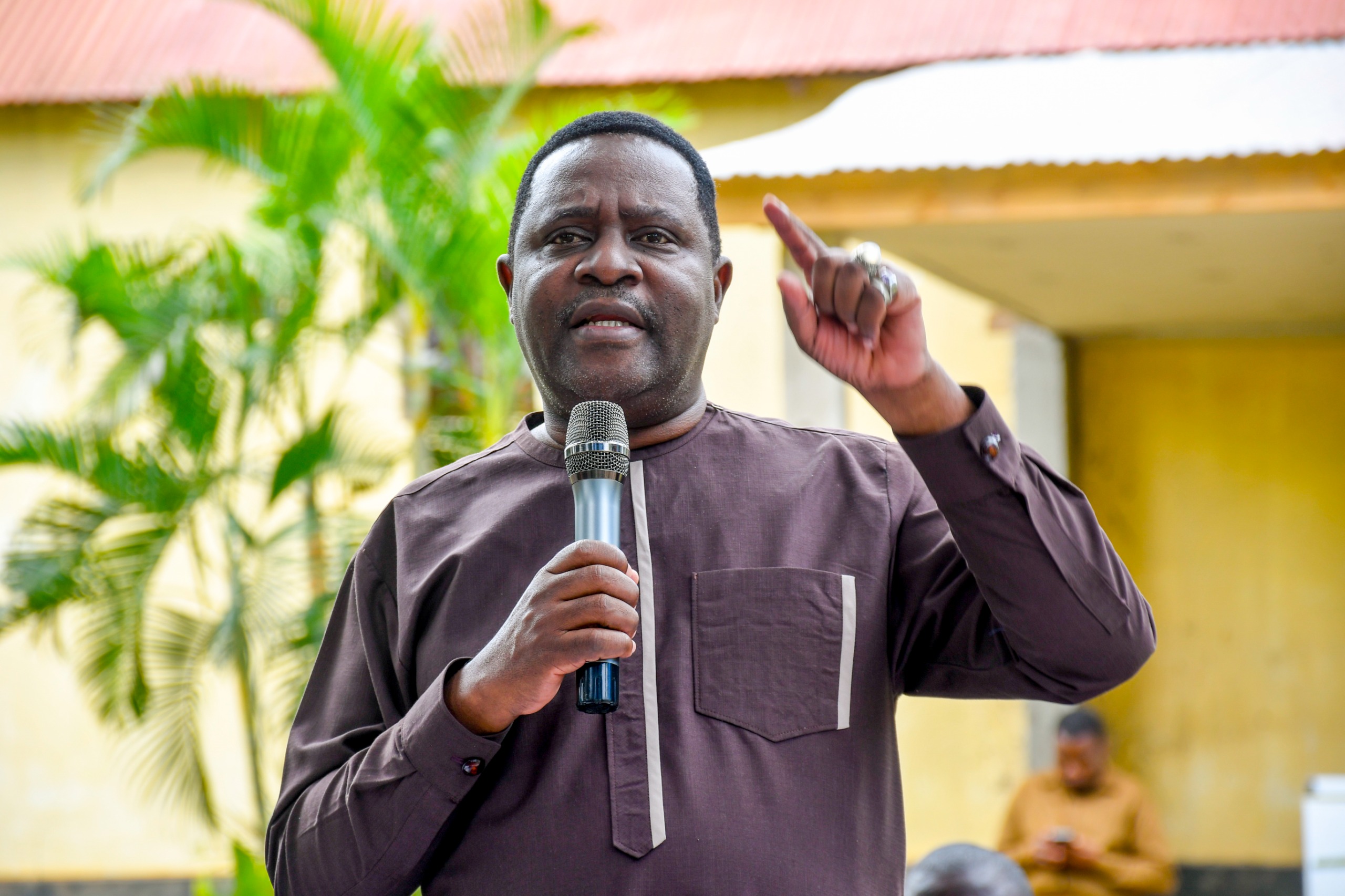 RC Kunenge awataka wafugaji kufuga Kisasa ili Kuongeza Mnyororo wa Thamani